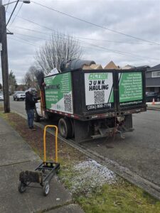 Types and Tactics: Tackling Trash with Top-Tier Junk Hauling Services